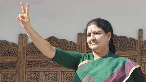 ತಮಿಳುನಾಡು ನೂತನ ಸಿಎಂ ಆಗಿ ಶಶಿಕಲಾ ಆಯ್ಕೆ, ಪನ್ನೀರ್ ಸೆಲ್ವಂ ರಾಜಿನಾಮೆ