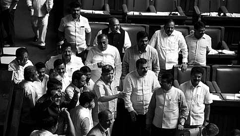 ಬಜೆಟ್ ಅಧಿವೇಶನದಲ್ಲೂ ಕಾಂಗ್ರೆಸ್ 'ಡೈರಿ ಸ್ಫೋಟ'; ವಿಧಾನಸಭೆ ಕಲಾಪ ನಾಳೆಗೆ ಮುಂದೂಡಿಕೆ