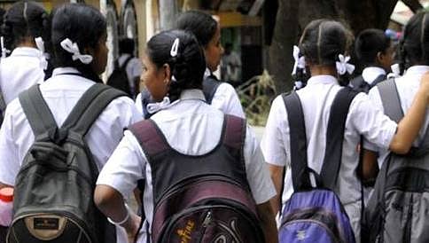 ಆರ್ ಟಿಇ ಕಾಯ್ದೆ: ಹಿಂತಿರುಗಿಸುವ ಮಕ್ಕಳ ಶಾಲಾ ವಾರ್ಷಿಕ ಶುಲ್ಕ ಏರಿಕೆ; ಹೈಕೋರ್ಟ್ ಗೆ ಸರ್ಕಾರ ಪ್ರಕಟಣೆ ಸಲ್ಲಿಕೆ