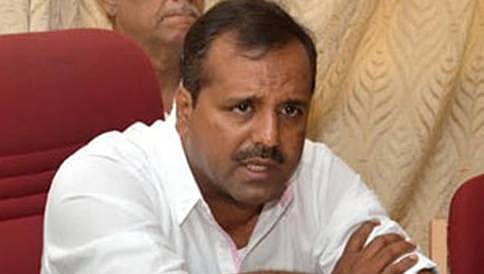 ಪಡಿತರ ಧಾನ್ಯ ಪಡೆಯಲು ಕೂಪನ್ ಕಡ್ಡಾಯವಲ್ಲ: ಯು.ಟಿ ಖಾದರ್