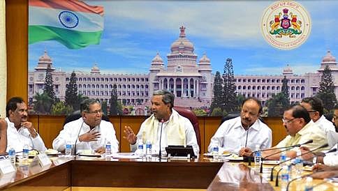 'ಪ್ರತಿಬಿಂಬ-ಮುಖ್ಯಮಂತ್ರಿಯವರ ಮಾಹಿತಿಕೋಶ' ಬಿಡುಗಡೆ