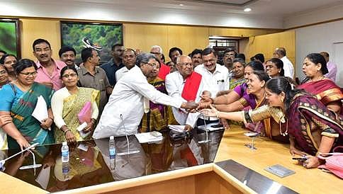 ಅಂಗನವಾಡಿ ಒಕ್ಕೂಟದ ಜೊತೆ ಸಿಎಂ ಸಿದ್ದರಾಮಯ್ಯ ಸಭೆ; ವೇತನ ಹೆಚ್ಚಳಕ್ಕೆ ಒಪ್ಪಿಗೆ