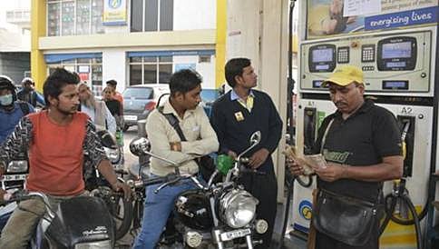 ಪೆಟ್ರೋಲ್ ಬೆಲೆ ರೂ. 1.39, ಡೀಸೆಲ್ ರೂ.1.04 ಏರಿಕೆ
