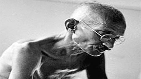 ಯುಕೆ: ಹರಾಜು ಪ್ರಕ್ರಿಯೆಯಲ್ಲಿ 500,000 ಪೌಂಡ್ ಗಳಿಗೆ ಗಾಂಧಿ ಸ್ಟ್ಯಾಂಪ್ಸ್ ಬಿಕರಿ!
