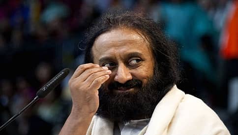 ನಿಮಗೆ ಜವಾಬ್ದಾರಿಯ ಪ್ರಜ್ಞೆ ಇಲ್ಲ: ಶ್ರೀ ಶ್ರೀ ರವಿಶಂಕರ್ ಗೆ ಕೋರ್ಟ್