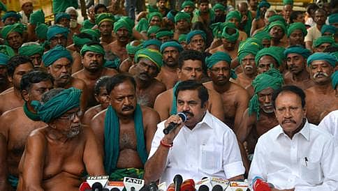 ಪಳನಿಸ್ವಾಮಿ ಭರವಸೆಗೆ ಮಣಿದ ತಮಿಳುನಾಡು ರೈತರು: 1 ತಿಂಗಳ ಮಟ್ಟಿಗೆ ಪ್ರತಿಭಟನೆ ಸ್ಥಗಿತ