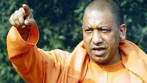 ಕೊಲೆ ಆರೋಪಿ ಶಾಸಕನ ಜೊತೆ ವೇದಿಕೆ ಹಂಚಿಕೊಂಡ ಸಿಎಂ ಯೋಗಿ ಆದಿತ್ಯನಾಥ್: ವ್ಯಾಪಕ ಟೀಕೆ