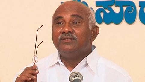 ಬೆಂಗಳೂರು: ಕಾಂಗ್ರೆಸ್ ಗೆ ಮಾಜಿ ಸಂಸದ ಎಚ್. ವಿಶ್ವನಾಥ್ ರಾಜಿನಾಮೆ
