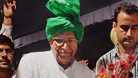10 ನೇ ತರಗತಿ ತೇರ್ಗಡೆಯಾದ 82 ವರ್ಷದ ಓಂ ಪ್ರಕಾಶ್ ಚೌಟಾಲ