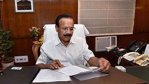 ದಕ್ಷಿಣ ಕನ್ನಡ ಪ್ರಕ್ಷುಬ್ಧ: ಸಿಎಂ ರಾಜೀನಾಮೆ ನೀಡಲಿ- ಡಿವಿಎಸ್; ಬಿಜೆಪಿ ನಾಯಕರು ದೂರ ಉಳಿದರೆ ಶಾಂತಿ- ಸಿಎಂ