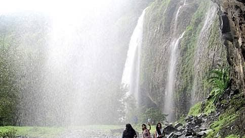 ಬೆಳಗಾವಿಯ ಬಾಬಾ ಫಾಲ್ಸ್ ಈಗ ಪ್ರವಾಸಿಗರ ಮೆಚ್ಚಿನ ತಾಣ