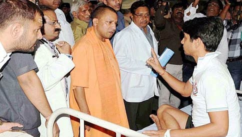 ಗೋರಕ್ ಪುರ ಆಸ್ಪತ್ರೆ ದುರಂತ: ತುರ್ತು ಉನ್ನತ ಮಟ್ಟದ ಸಭೆ ಕರೆದ ಸಿಎಂ ಯೋಗಿ ಆದಿತ್ಯಾನಾಥ್