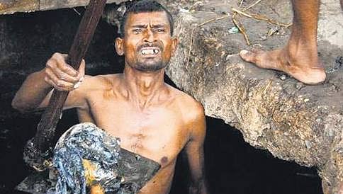 ಮಲ ಹೊರುವವರ ಮರಣ ಪ್ರಮಾಣದಲ್ಲಿ ಏರಿಕೆ: ಇನ್ನೂ ಜೀವಂತವಾಗಿರುವ ಅನಿಷ್ಟ