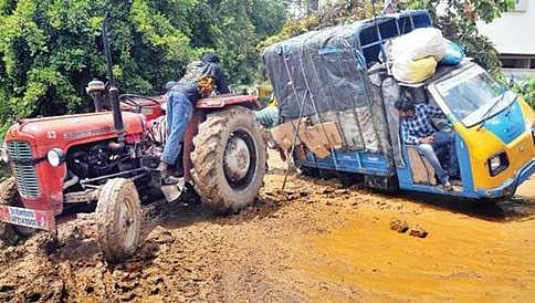 ಬೆಂಗಳೂರಿನಲ್ಲಿ ಅವ್ಯಾಹತ ಮಳೆ: ಈ ಲೇ ಔಟ್ ನಿವಾಸಿಗಳಿಗೆ ಅನುಗ್ರಹವೇ ಇಲ್ಲ