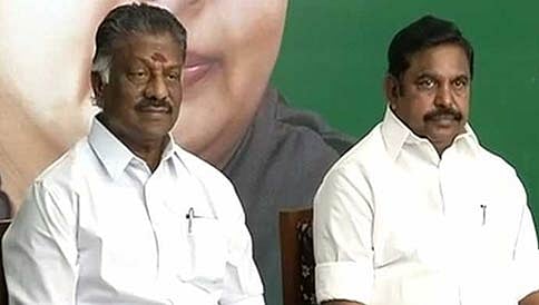 ಅಂತೂ "ಎರಡೆಲೆ"ಗಾಗಿ ಒಂದಾದ ಎಐಎಡಿಎಂಕೆ!