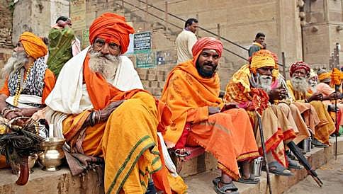 ಅತ್ಯಾಚಾರಿ ಬಾಬಾಗೆ ಮರಣ ದಂಡನೆ ನೀಡಿ; ವಾರಣಾಸಿ ಸಾಧುಗಳ ಆಗ್ರಹ