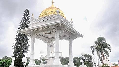 ವಿಧಾನಸಭೆ ಚುನಾವಣೆಯಲ್ಲಿ ದಲಿತರ ಓಲೈಕೆ: ಸಿಎಂರಿಂದ ಅಂಬೇಡ್ಕರ್ ಅಮೃತ ಶಿಲೆ ಪ್ರತಿಮೆ ಸ್ಥಾಪನೆ