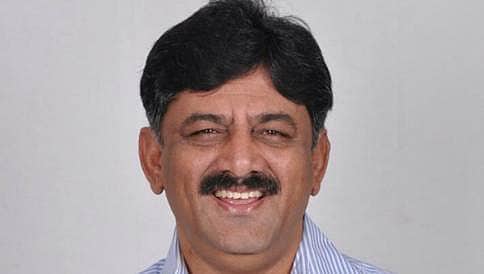ಬೆಂಗಳೂರು: ಡಿ.ಕೆ ಶಿವಕುಮಾರ್ ಪರಮಾಪ್ತ ವರ ಪ್ರಸಾದ್ ರೆಡ್ಡಿ ಬಿಜೆಪಿ ಸೇರ್ಪಡೆ