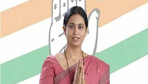 ಲಕ್ಷ್ಮೀ ಹೆಬ್ಬಾಳ್ಕರ್ ಹೇಳಿಕೆಗೆ ಕನ್ನಡ ಪರ ಸಂಘಟನೆಗಳ ಆಕ್ರೋಶ: ಕಾಂಗ್ರೆಸ್ ನಿಂದ ವಜಾಗೊಳಿಸುವಂತೆ ಆಗ್ರಹ