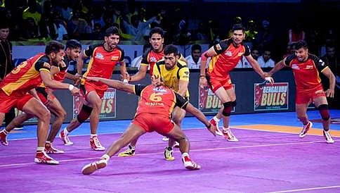 ಪ್ರೊ ಕಬಡ್ಡಿ: ತಮಿಳ್ ತಲೈವಾಸ್ ವಿರುದ್ಧ ಬೆಂಗಳೂರು ಬುಲ್ಸ್ಗೆ ರೋಚಕ ಜಯ