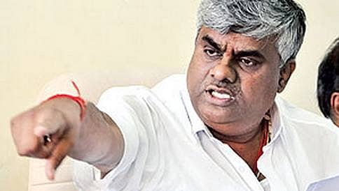 ದೇವೇಗೌಡರು ರಾಜಕೀಯದಲ್ಲಿ ಇರೋತನಕ ಮಾತ್ರ ರಾಜಕೀಯ ಮಾಡುತ್ತೇನೆ: ಎಚ್.ಡಿ.ರೇವಣ್ಣ
