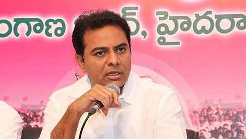 ಬಾಲಕರ ಶೌಚಾಲಯದಲ್ಲಿ ನಿಲ್ಲುವಂತೆ ಬಾಲಕಿಗೆ ಶಿಕ್ಷೆ: ಅಮಾನವೀಯ ಕೃತ್ಯ ಎಂದ ಟಿಆರ್ ಎಸ್ ಸಚಿವ