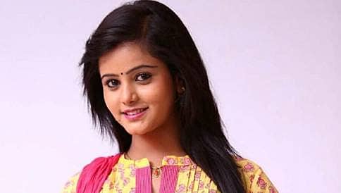 'ಗರ್ಲ್ ನಾಟ್ ಎ ಸಿನ್' ಹೊಸ ಮ್ಯೂಸಿಕ್ ವಿಡಿಯೋದಲ್ಲಿ ನಟಿ ಮಯೂರಿ