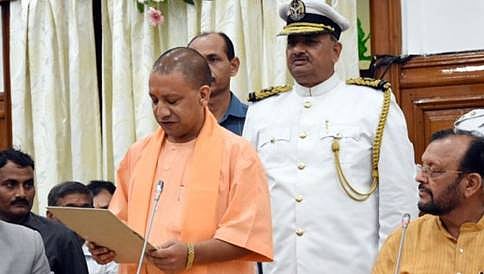 ವಿಧಾನ ಪರಿಷತ್ ಸದಸ್ಯರಾಗಿ ಪ್ರಮಾಣ ವಚನ ಸ್ವೀಕರಿಸಿದ ಸಿಎಂ ಯೋಗಿ ಆದಿತ್ಯನಾಥ್