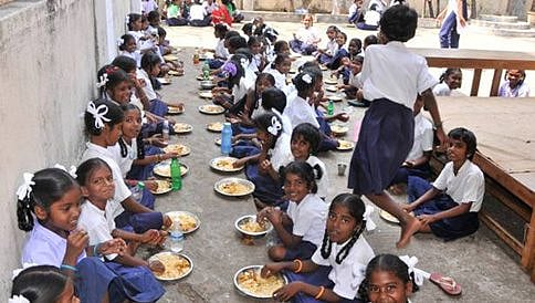ಬಿಸಿಯೂಟದಲ್ಲಿ ಸಿರಿ ಧಾನ್ಯ ಬಳಕೆ; ಕರ್ನಾಟಕದಲ್ಲಿ ಜಾರಿ
