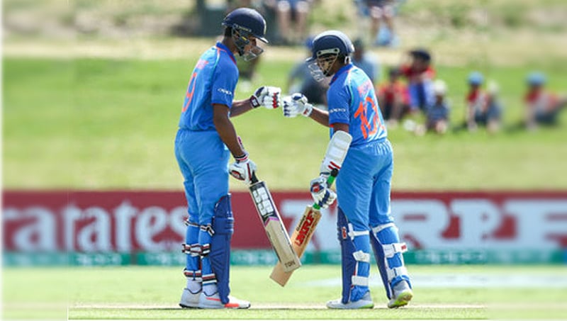 ಅಂಡರ್ 19 ಕ್ರಿಕೆಟ್ ವಿಶ್ವಕಪ್: ಪ್ರಬಲ ಆಸ್ಟ್ರೇಲಿಯಾಗೆ 329 ರನ್ ಗಳ ಗುರಿ ನೀಡಿದ ಭಾರತ