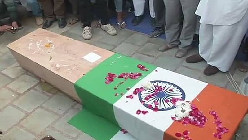 ಹುತಾತ್ಮ ಸಿಆರ್ ಪಿಎಫ್ ಯೋಧರಿಗೆ ಶ್ರದ್ಧಾಂಜಲಿ; ಲೋಕಸಭೆಯಲ್ಲಿ ಪಾಕ್ ವಿರುದ್ಧ ಘೋಷಣೆ
