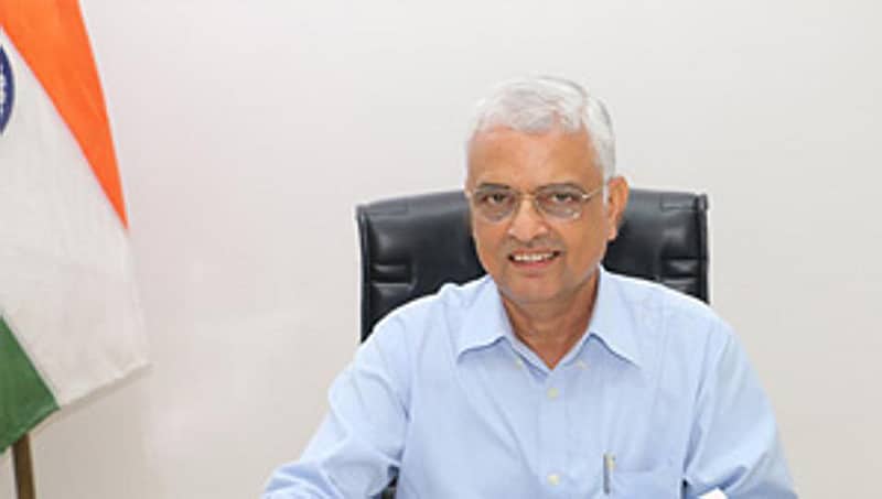 ನೂತನ ಕೇಂದ್ರ ಚುನಾವಣಾ ಆಯುಕ್ತರಾಗಿ ಓಂ ಪ್ರಕಾಶ್ ರಾವತ್ ಅಧಿಕಾರ ಸ್ವೀಕಾರ