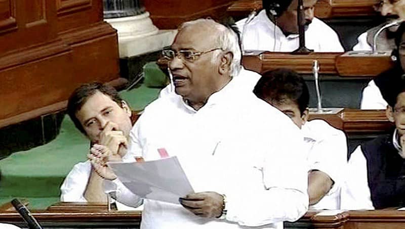 ಭೀಮ ಕೋರೆಗಾಂವ್ ಹಿಂಸಾಚಾರದ ಹಿಂದೆ ಆರ್ಎಸ್ಎಸ್ ಕೈವಾಡ: ಮಲ್ಲಿಕಾರ್ಜುನ ಖರ್ಗೆ ಆರೋಪ