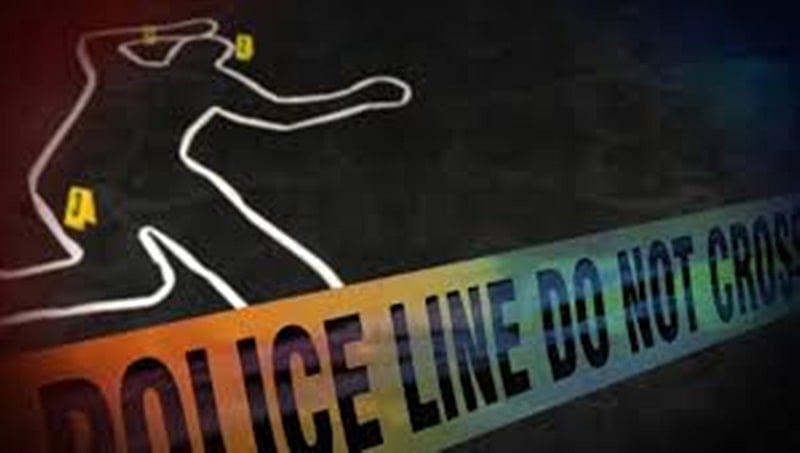 ಬೆಂಗಳೂರು: ಸ್ನೇಹಿತೆಯನ್ನು ಕೆಣಕಿದ್ದಕ್ಕೆ ವಿರೋಧ, ಬಿಯರ್ ಬಾಟಲಿಯಿಂದ  ಕತ್ತು ಸೀಳಿ ಯುವಕನ ಬರ್ಬರ ಹತ್ಯೆ!