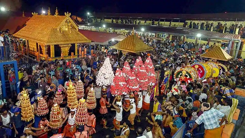 ಶಬರಿಮಲೆ ದೇವಾಲಯಕ್ಕೆ ಮಹಿಳೆಯರ ಪ್ರವೇಶ: ಸುಪ್ರೀಂ ತೀರ್ಪು ವಿರೋಧಿಸಿ ಅಯ್ಯಪ್ಪ ಭಕ್ತನಿಂದ ಆತ್ಮಹತ್ಯೆಗೆ ಯತ್ನ!