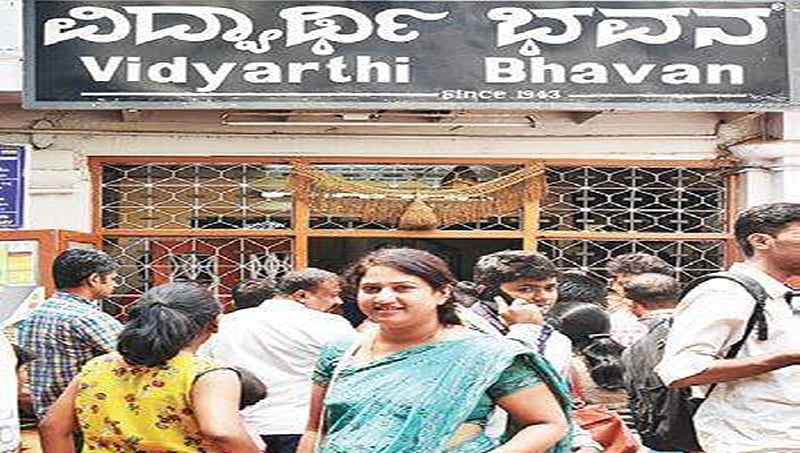 ಬೆಂಗಳೂರು: 'ವಿದ್ಯಾರ್ಥಿ ಭವನ್'ಗೆ ಅಮೃತ ಮಹೋತ್ಸವ ಸಂಭ್ರಮ: ಸೈನಿಕರಿಗೆ ಉಚಿತ ಆಹಾರ