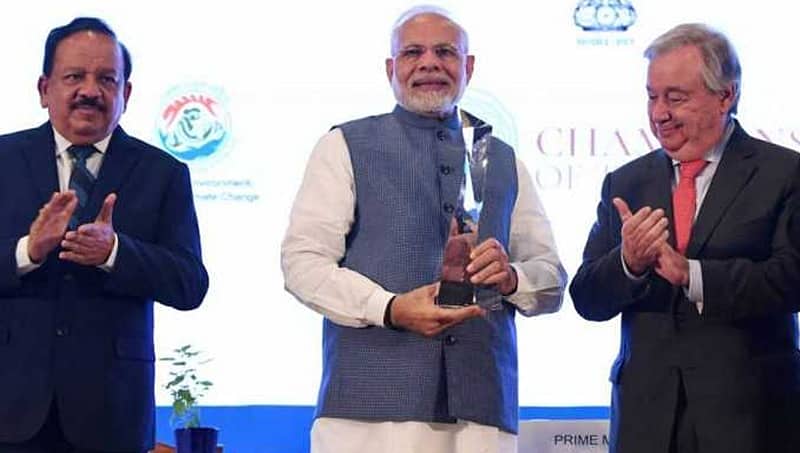 ‘ಚಾಂಪಿಯನ್ಸ್ ಆಫ್ ದಿ ಅರ್ಥ್‌’ ಪ್ರಶಸ್ತಿ ಸ್ವೀಕರಿಸಿದ ಪ್ರಧಾನಿ ಮೋದಿ