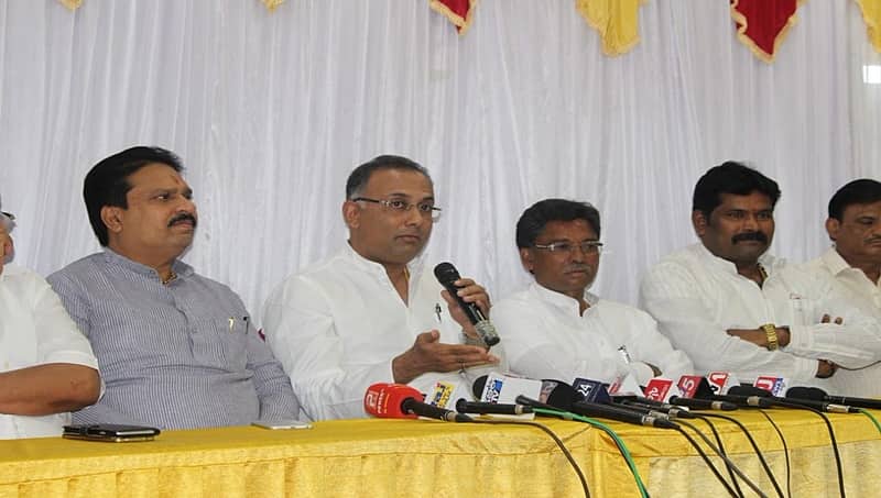 ಅಕ್ರಮ ಗಣಿಗಾರಿಕೆ ಪ್ರಕರಣ: ಜನಾರ್ದನ ರೆಡ್ಡಿ  ವಿರುದ್ಧ ದಿನೇಶ್ ಗುಂಡೂರಾವ್ ವಾಗ್ದಾಳಿ
