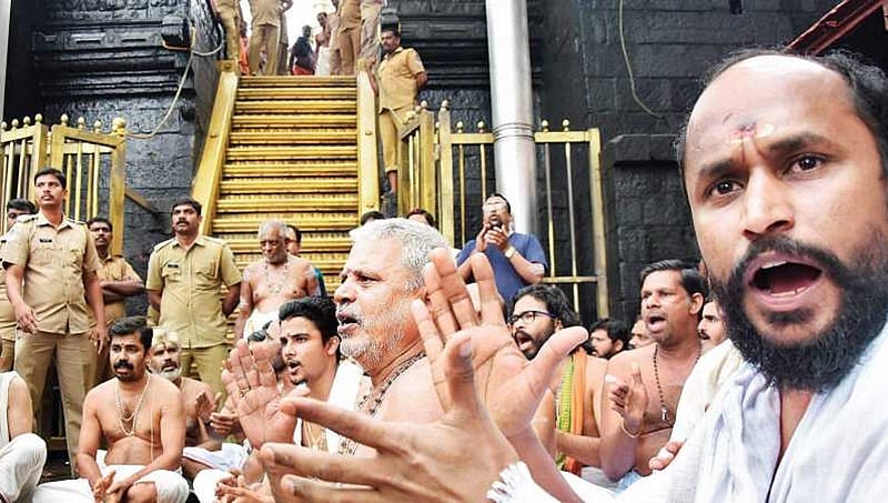 ಶಬರಿಮಲೆ ತೀರ್ಪು ತುರ್ತು ವಿಚಾರಣೆಗೆ ಸುಪ್ರೀಂ ಕೋರ್ಟ್ ನಕಾರ