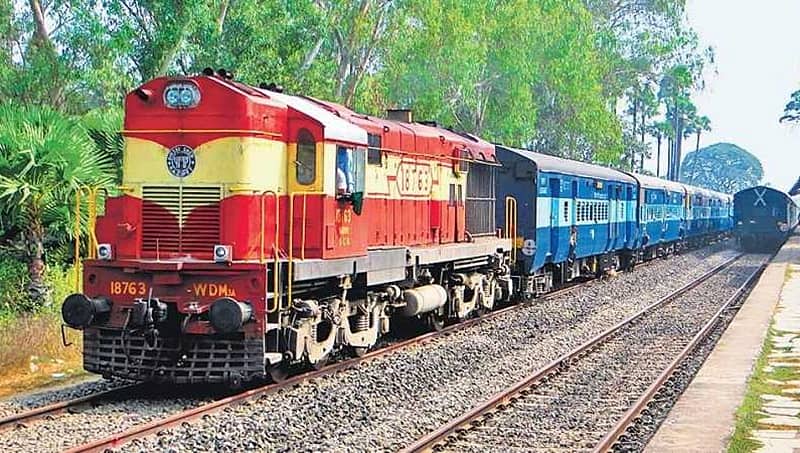 ಹುಸಿ ಬಾಂಬ್ ಬೆದರಿಕೆ: ವಿಜಯವಾಡದಲ್ಲಿ 2 ಗಂಟೆ ನಿಂತ ತಮಿಳುನಾಡು ಎಕ್ಸ್ ಪ್ರೆಸ್