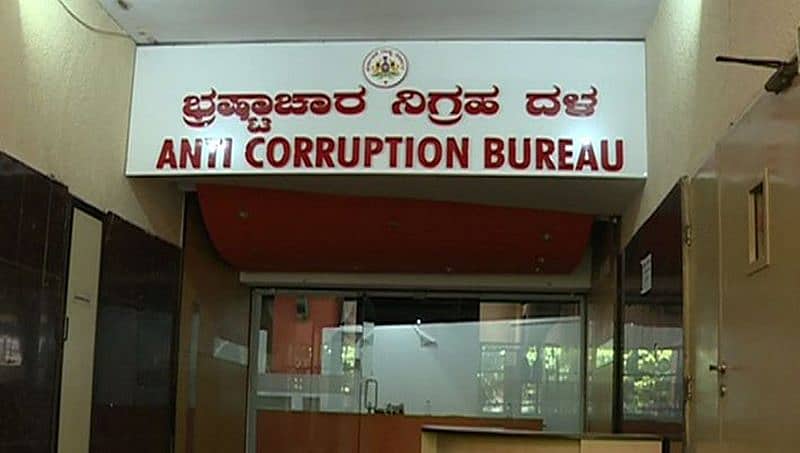 ಬಿಡಿಎ ಎಂಜಿನೀಯರ್ ಎನ್.ಜಿ.ಗೌಡಯ್ಯ, ಕೆಐಎಡಿಬಿ ಅಧಿಕಾರಿ ಮನೆ ಮೇಲೆ ಎಸಿಬಿ ದಾಳಿ: ಕೋಟ್ಯಾಂತರ ರೂ. ಹಣ ಜಪ್ತಿ