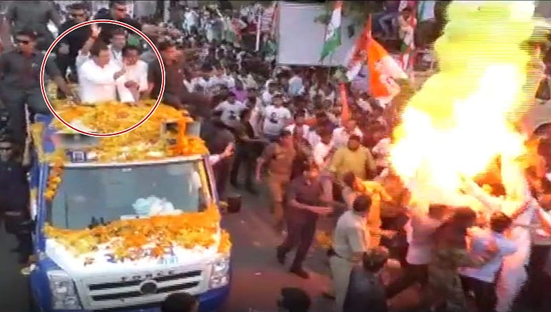 ಮಧ್ಯಪ್ರದೇಶದಲ್ಲಿ ಕಾಂಗ್ರೆಸ್ ರೋಡ್ ಶೋ ವೇಳೆ ಸ್ಫೋಟ; ಬೆಚ್ಚಿ ಬಿದ್ದ ರಾಹುಲ್ ಗಾಂಧಿ!