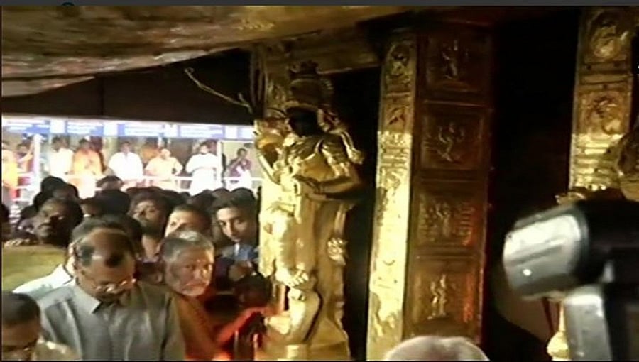 ಶಬರಿಮಲೆ ದೇವಾಲಯ ಭಕ್ತಾದಿಗಳಿಗೆ ಮುಕ್ತ: 2 ತಿಂಗಳ ಕಾಲ ಮಂಡಲ ಪೂಜೆಗೆ ಸಕಲ ಸಿದ್ದತೆ