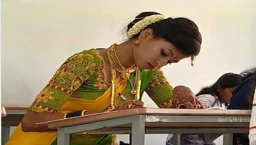 ಹಾಸನ: ಬಾಳ ಸಂಗಾತಿಗಾಗಿ 3 ಗಂಟೆ ಕಾಲ ಕಾದು ಕುಳಿತ ನವ ವರ!