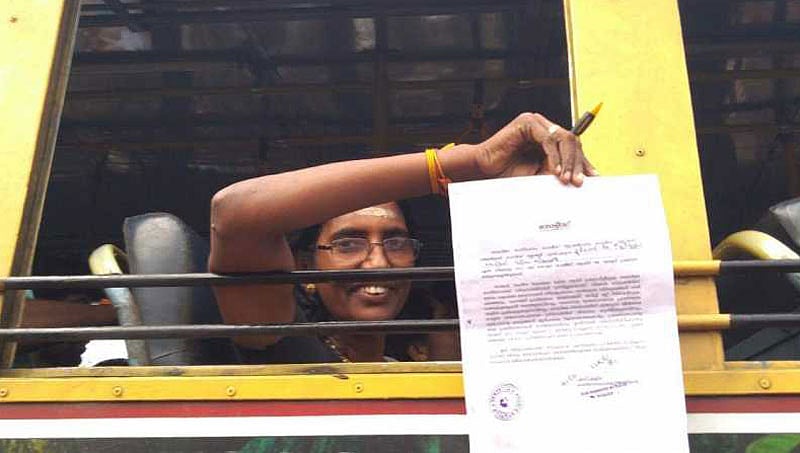 ಶಬರಿಮಲೆ: ಹಿಂದೂ ಸಂಘಟನೆ ನಾಯಕಿಗೆ ಅಯ್ಯಪ್ಪ ದರ್ಶನಕ್ಕೆ ಪೊಲೀಸರಿಂದ ಅನುವು, 6 ಗಂಟೆ ಕಾಲಾವಕಾಶ!