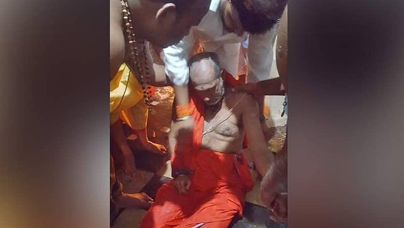 ಆಂಧ್ರ: ಪೂಜೆ ಮಾಡುತ್ತಿರುವಾಗಲೇ ಹೃದಯಾಘಾತ, ಪಂಚರಾಮ ಕ್ಷೇತ್ರದ ಅರ್ಚಕ ನಿಧನ