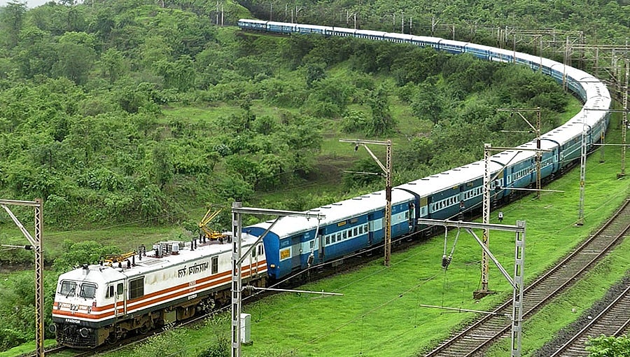 ಚೀನಾ ಮಹಾಗೋಡೆಯಂತಹ ಬೃಹತ್ ಯೋಜನೆಗೆ ಕೈ ಹಾಕಿದ ಭಾರತೀಯ ರೈಲ್ವೆ!