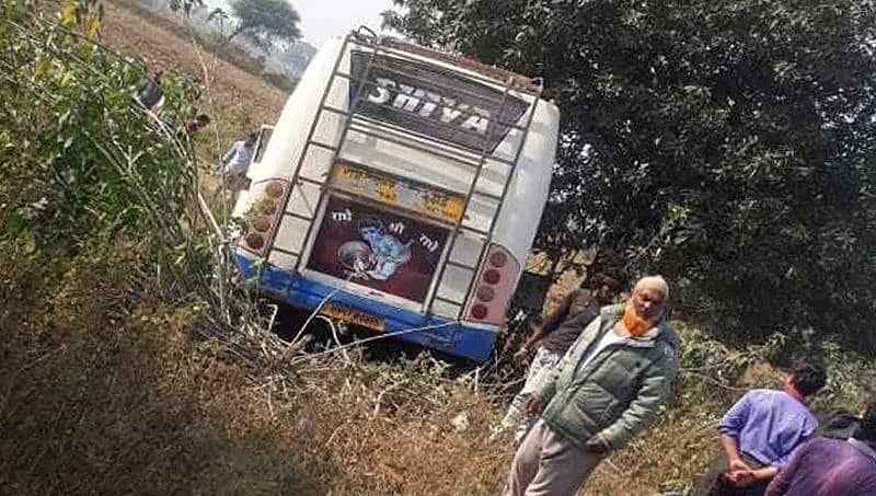 ಮಧ್ಯ ಪ್ರದೇಶ: ಬಸ್ ಮತ್ತು ಶಾಲಾ ವಾಹನದ ನಡುವೆ ಡಿಕ್ಕಿ; 7 ಶಾಲಾ ಮಕ್ಕಳು ಸೇರಿದಂತೆ 8 ಮಂದಿ ದುರ್ಮರಣ