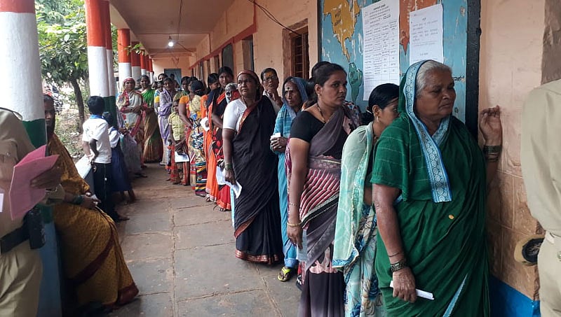 ಕರ್ನಾಟಕ ಉಪಚುನಾವಣೆ: 2 ವಿಧಾನಸಭಾ ಕ್ಷೇತ್ರಗಳಲ್ಲಿ 11 ಗಂಟೆ ವೇಳೆಗೆ ಶೇ.21.5 ರಷ್ಟು ಮತದಾನ