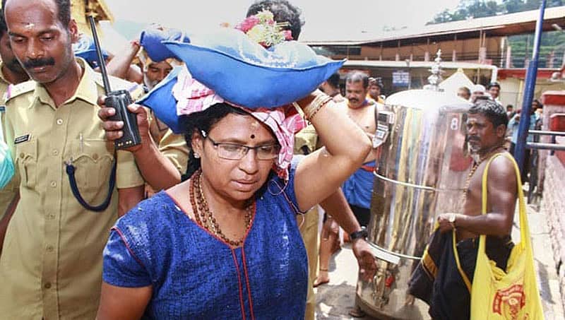 ಶಬರಿಮಲೆ ಮಲೆ: ವಿಶೇಷ ದರ್ಶನಕ್ಕೆ ಕ್ಷಣಗಣನೆ, ಭದ್ರತೆಗೆ 1500 ಪೊಲೀಸರ ನಿಯೋಜನೆ
